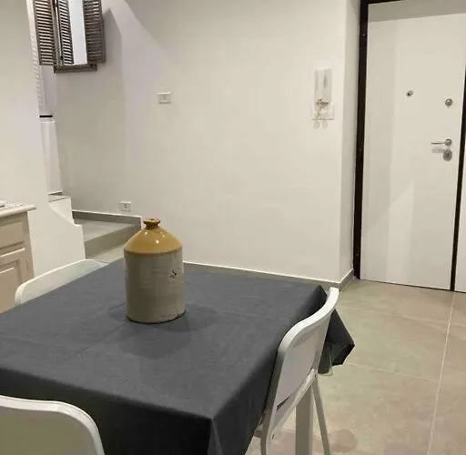 Center And Station Bari