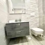 Center And Station Apartment *