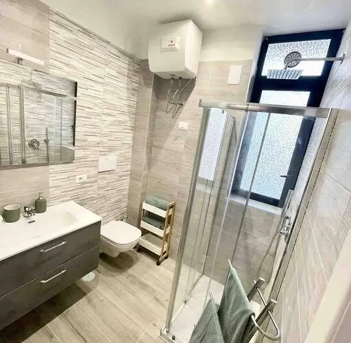 Center And Station Bari